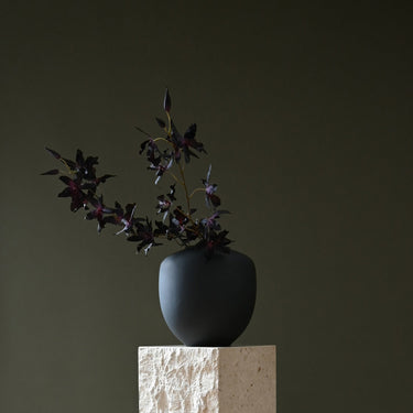 Sunao Vase - Medio - Black