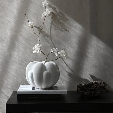 Bloom Vase - Petit - Bone White