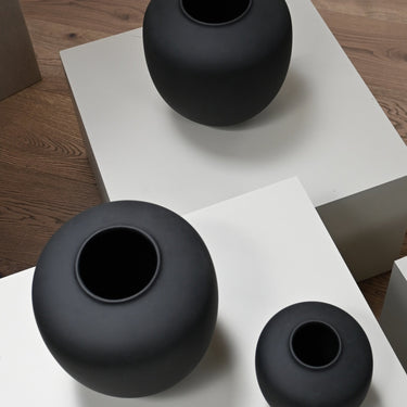 Sunao Vase - Mini - Black